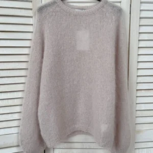 Stickad tröja beige/vit Mohair